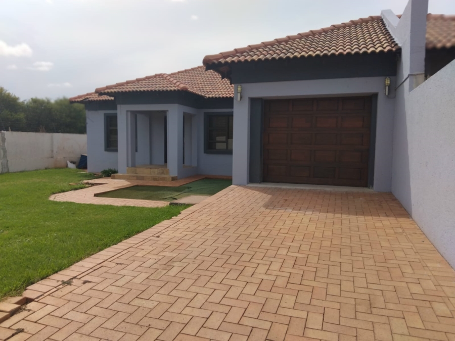 3 Bedroom Property for Sale in Kuruman Northern Cape